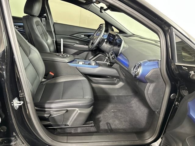 Used 2024 Chevrolet Equinox EV LT image 28