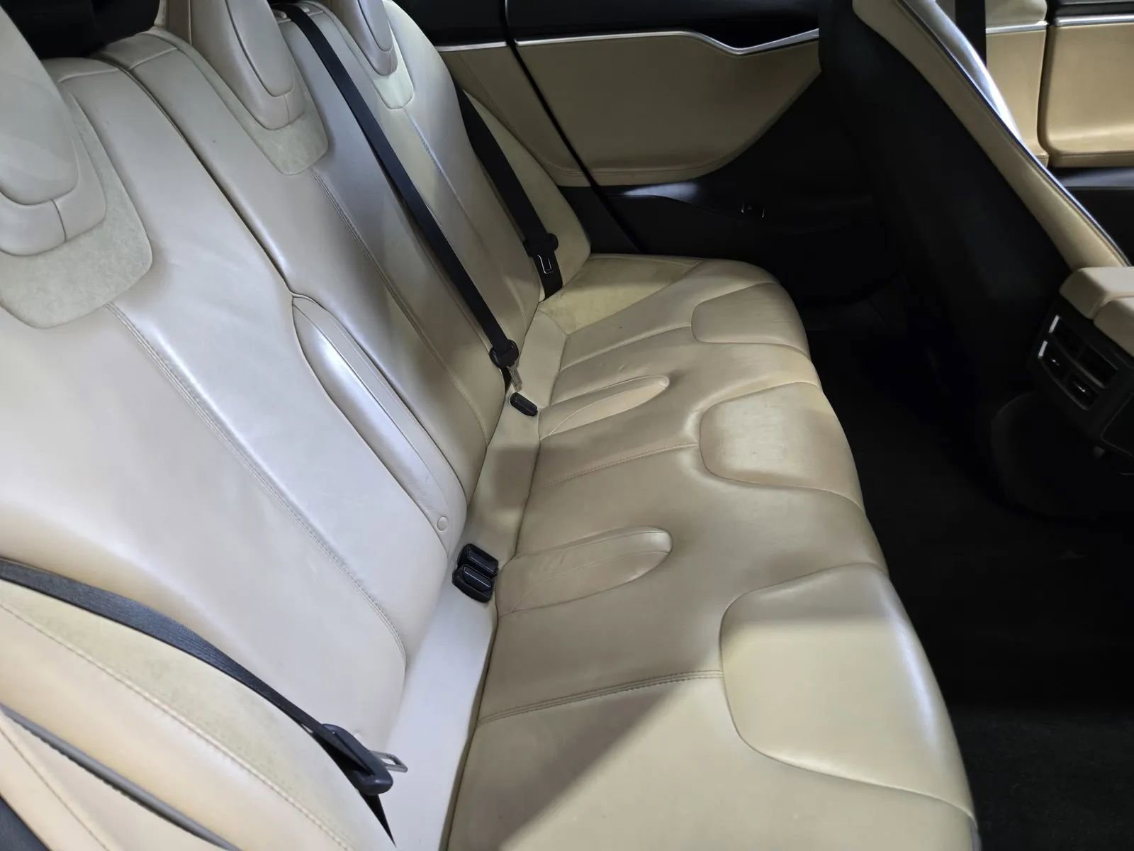 Used 2014 Tesla Model S P85 RWD image 9