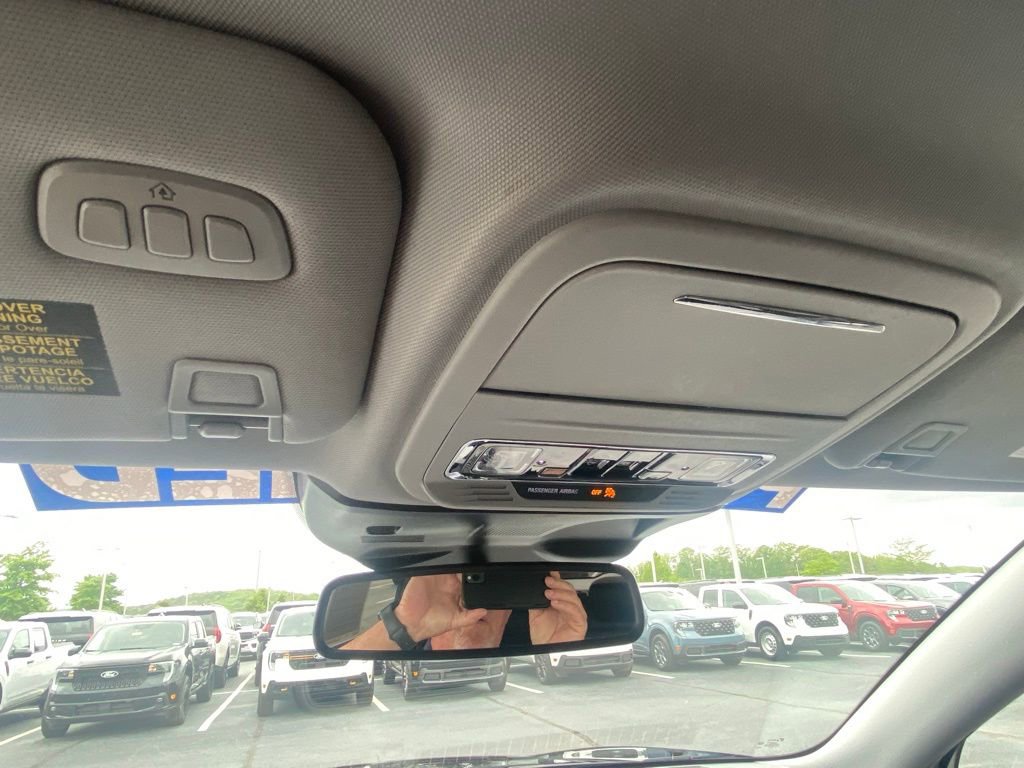 Used 2021 Lincoln Corsair AWD w/ Premium Package image 19