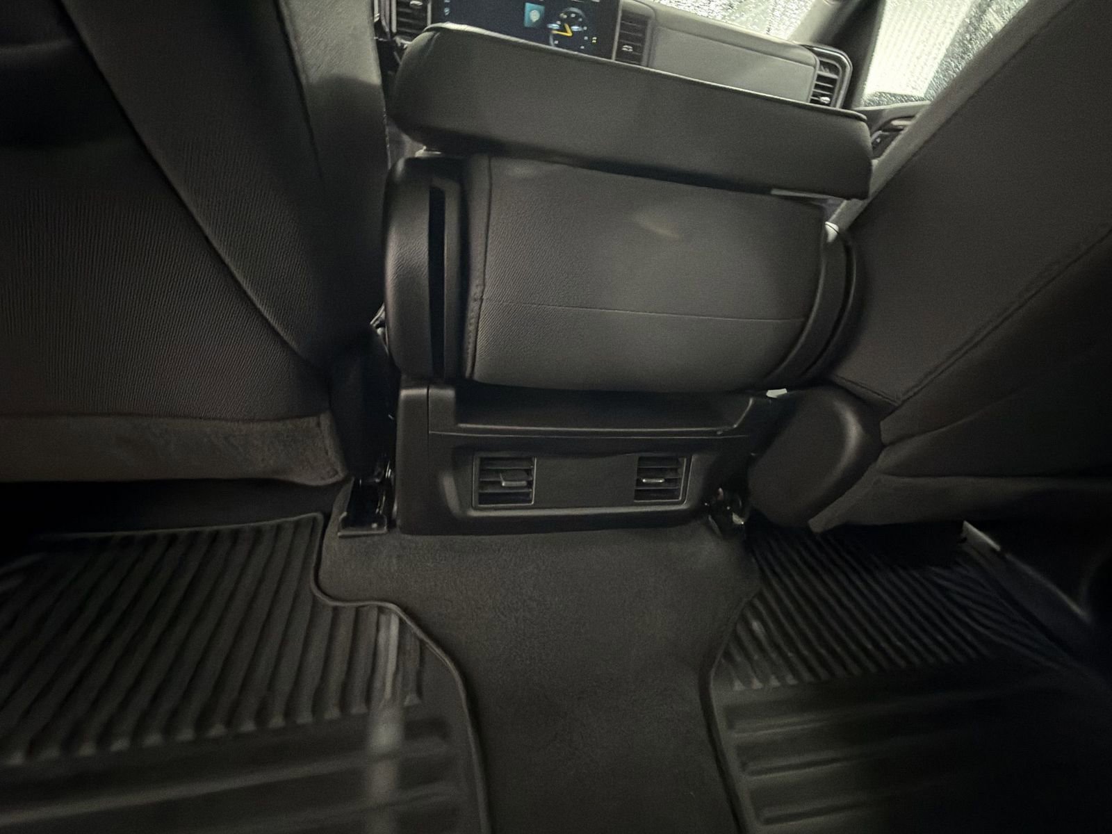 Used 2024 Chevrolet Silverado 2500 LT image 20