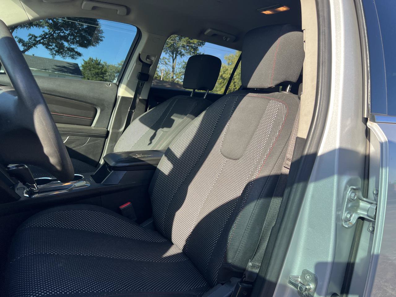 Used 2017 GMC Terrain SLE FWD image 18