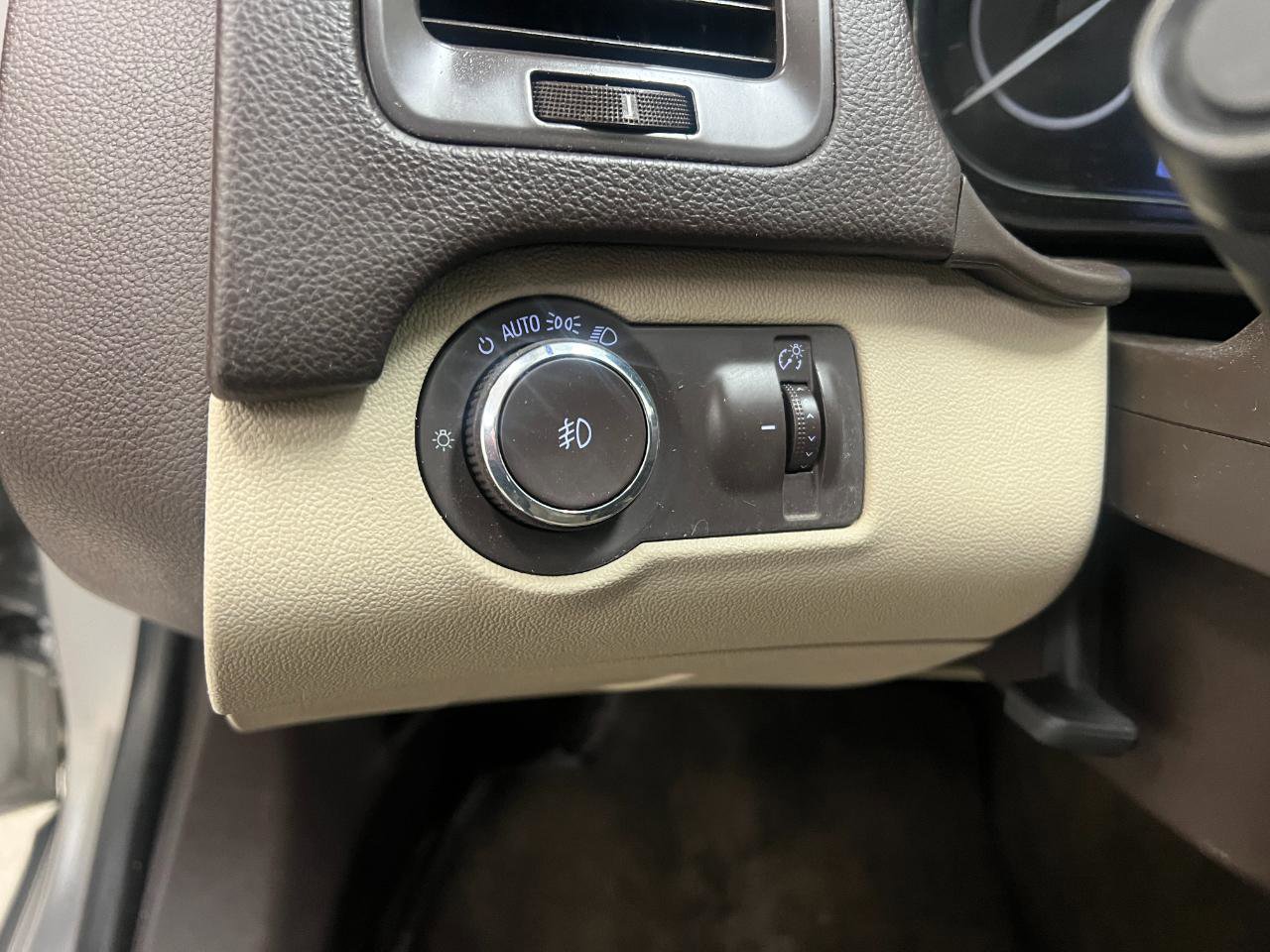 Used 2016 Buick Regal image 31