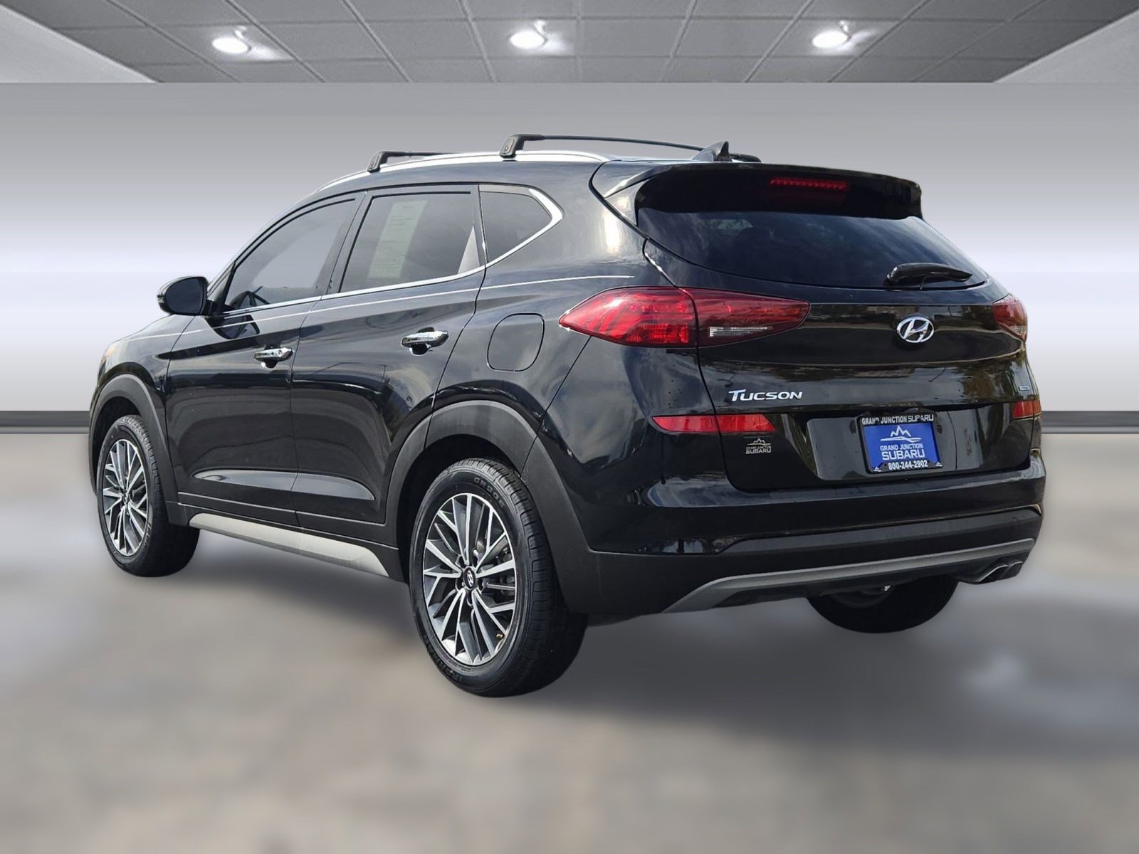 Used 2021 Hyundai Tucson Limited w/ Cargo Package image 3