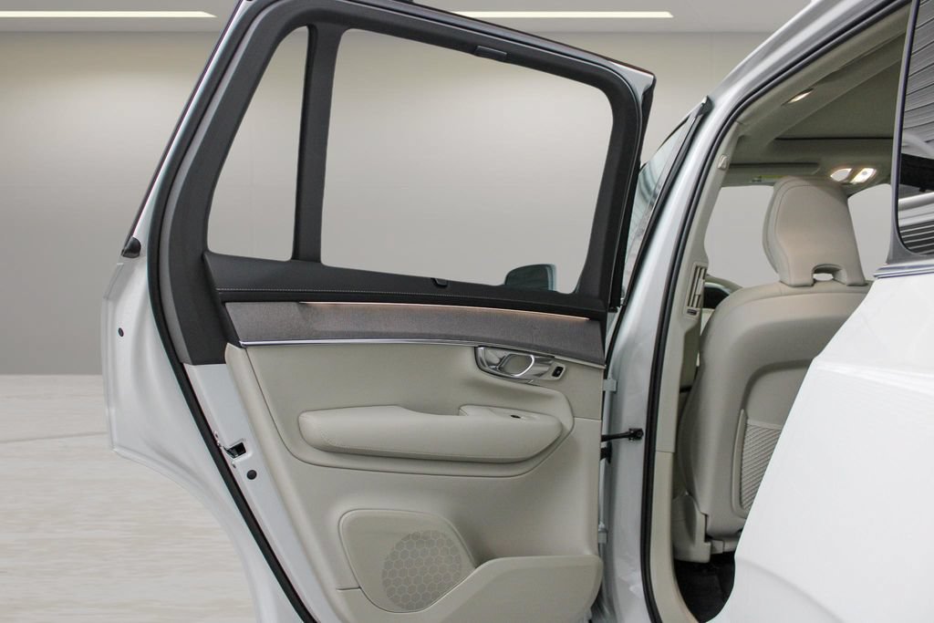 New 2026 Volvo XC90 B6 Ultra w/ Protection Package AWD/4WD image 26