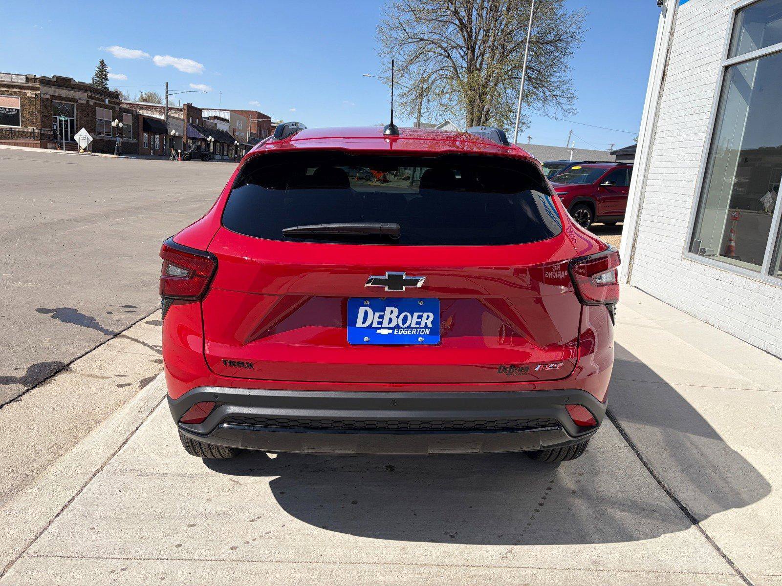 New 2026 Chevrolet Trax RS w/ Driver Confidence Package FWD image 4