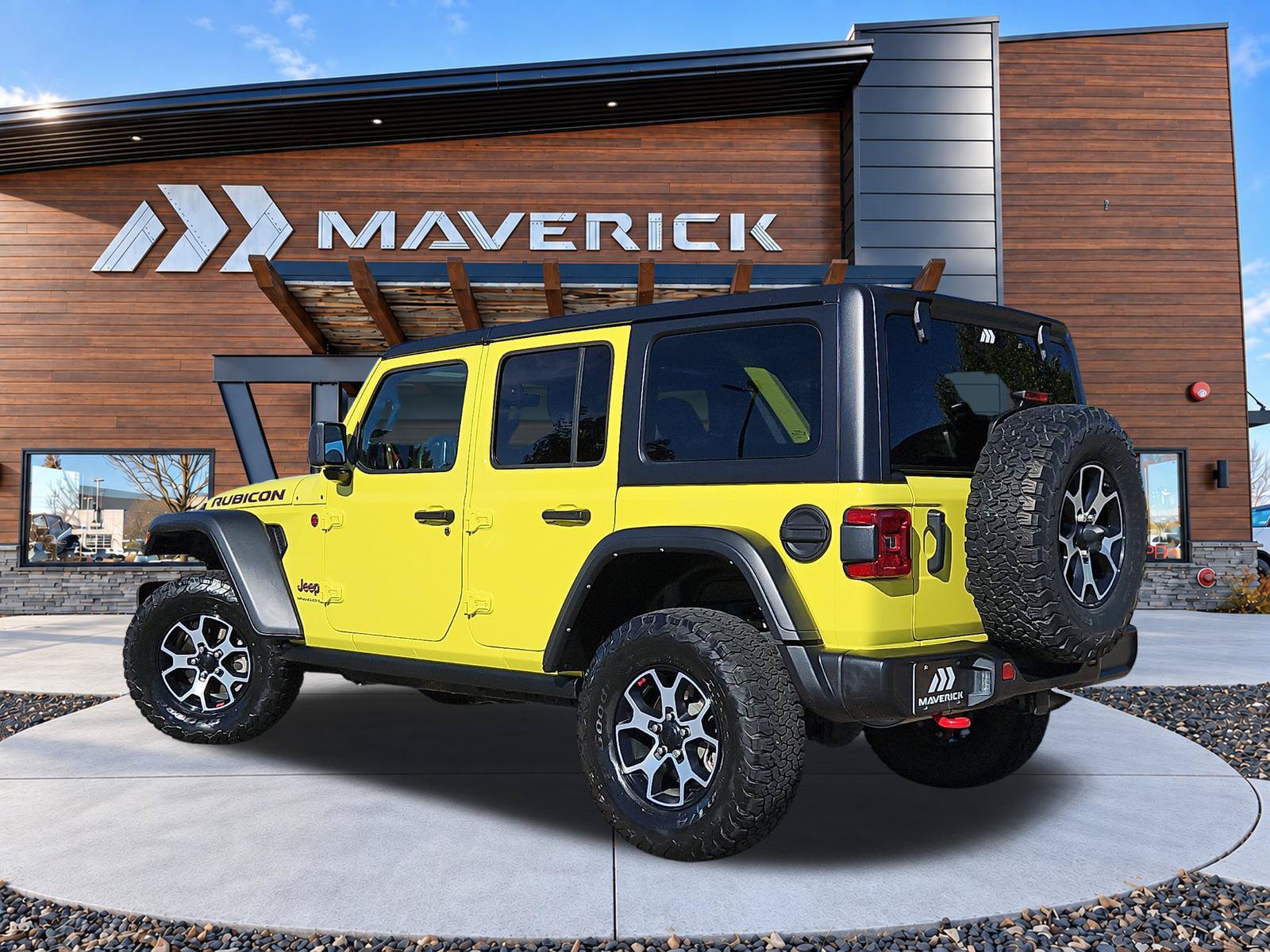 Used 2023 Jeep Wrangler Unlimited Rubicon w/ LED Lighting Group AWD/4WD image 4