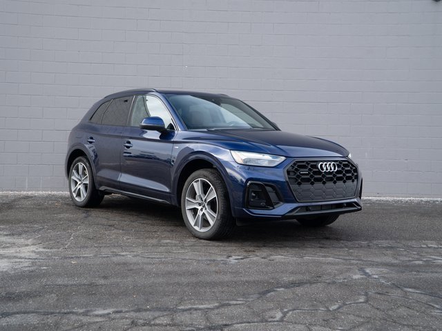 Certified 2025 Audi Q5 2.0T Premium w/ Convenience Plus Package image 9