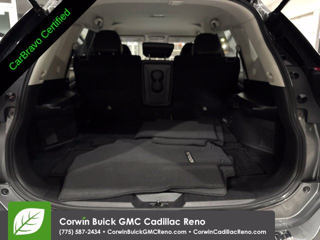Used 2017 Nissan Rogue SL FWD image 29