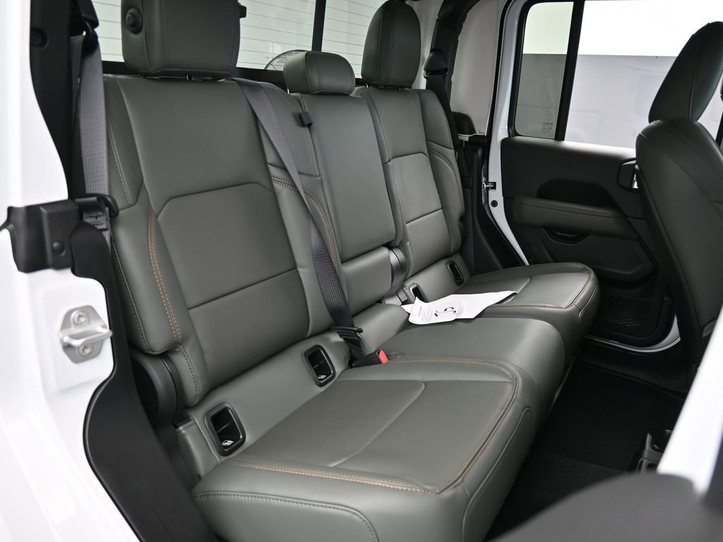 New 2026 Jeep Gladiator Mojave image 39