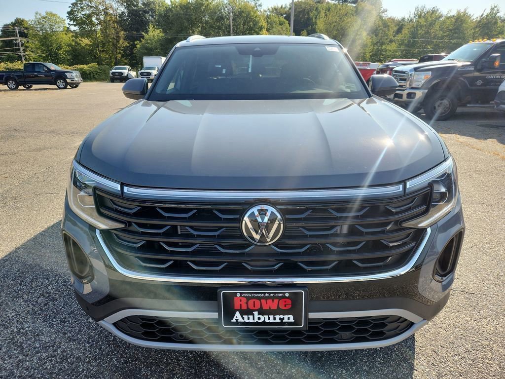 New 2026 Volkswagen Atlas Cross Sport SE image 2