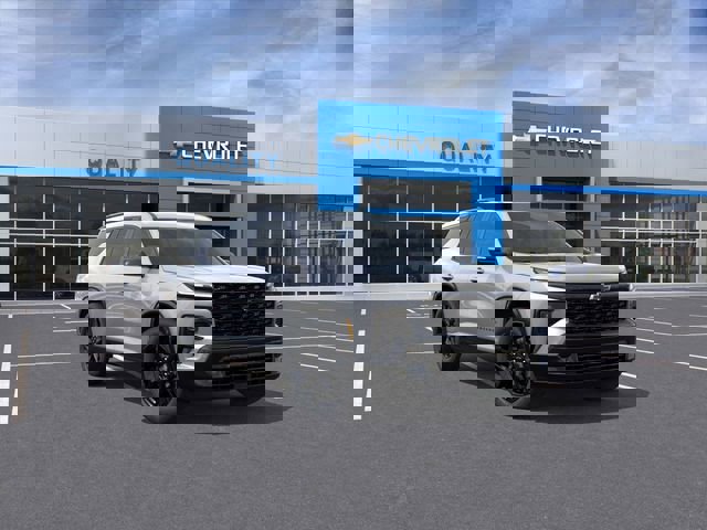 New 2026 Chevrolet Traverse RS w/ LPO, Floor Liner Package image 1