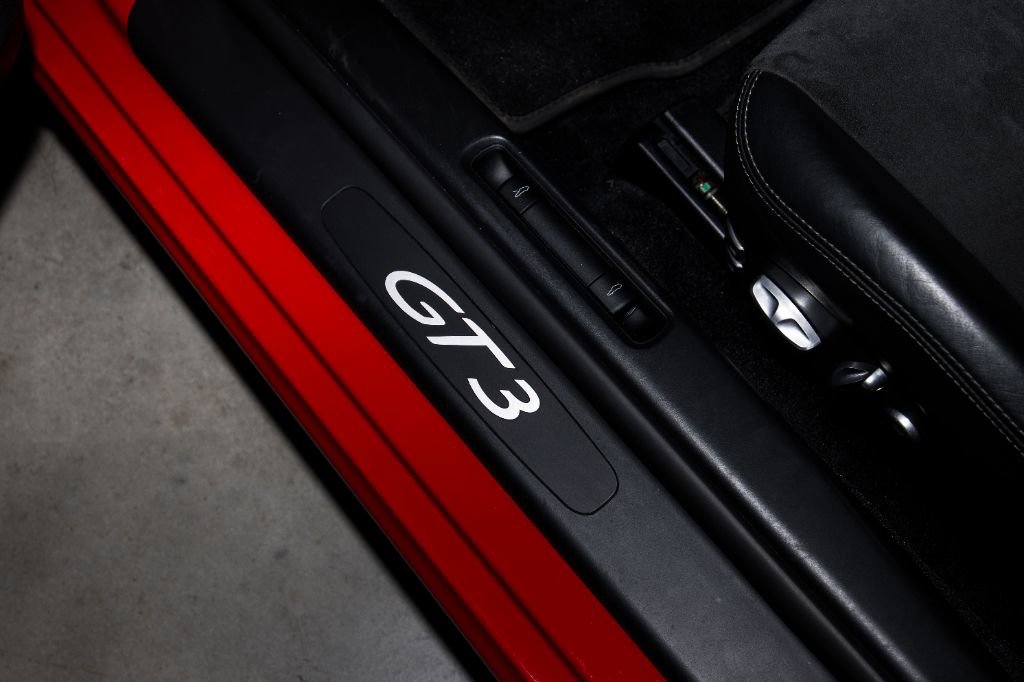 Used 2010 Porsche 911 GT3 image 12