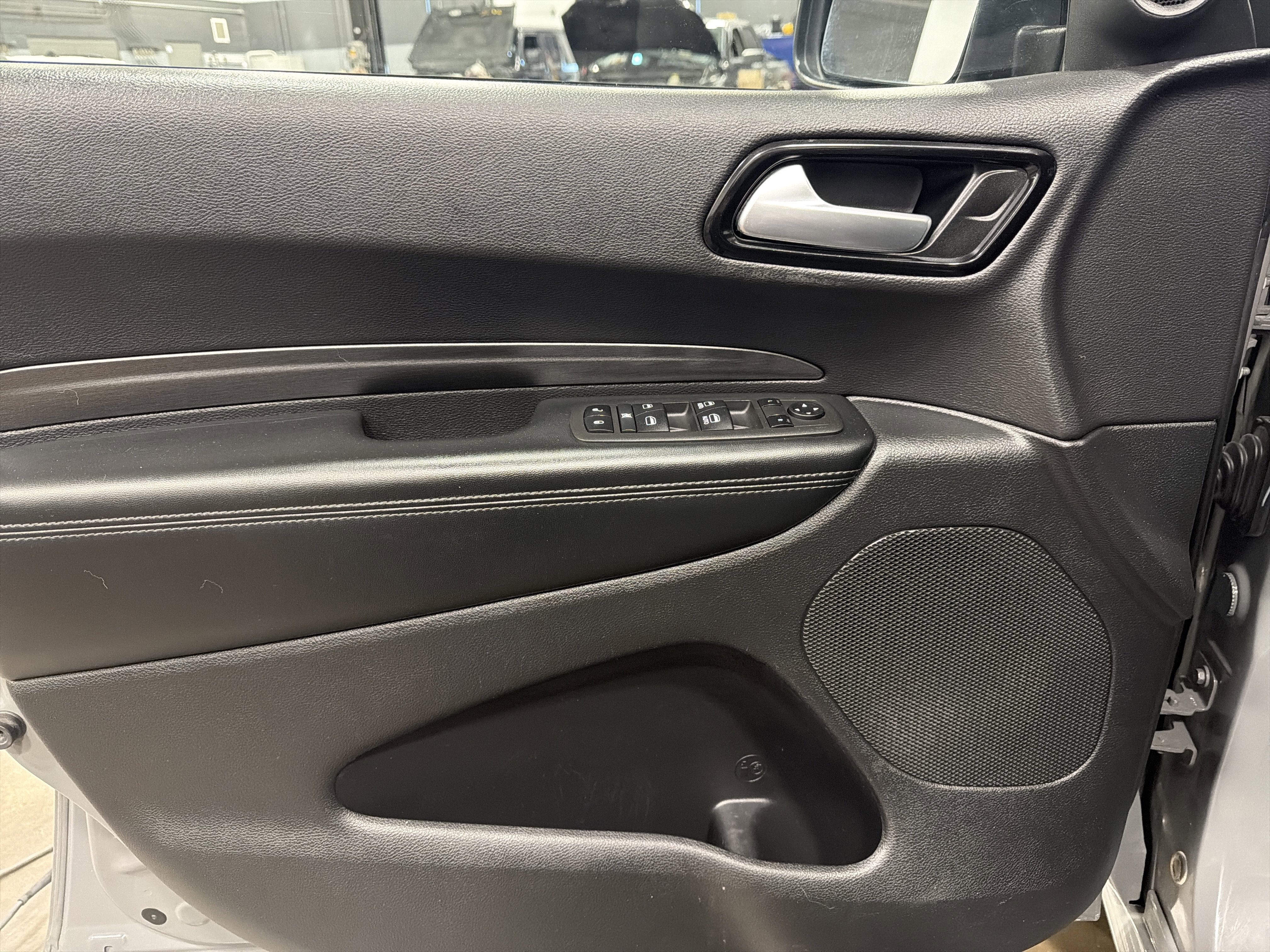 Used 2022 Dodge Durango SXT w/ Blacktop Package image 12