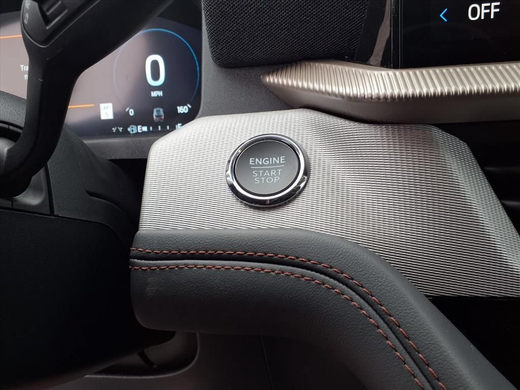 New 2026 Ford Explorer Active RWD image 11