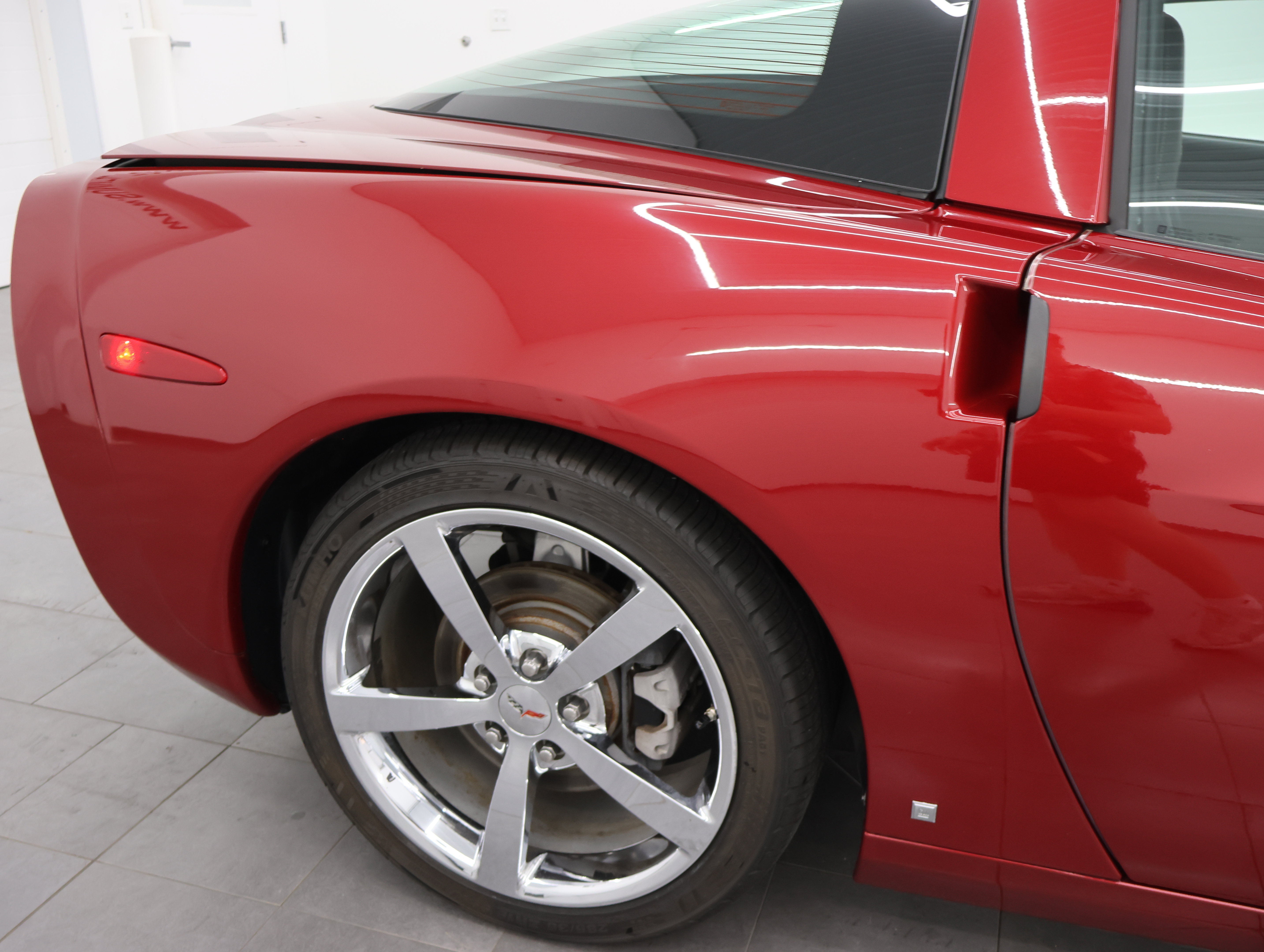 Used 2009 Chevrolet Corvette Coupe w/ Preferred Equipment Group RWD image 21