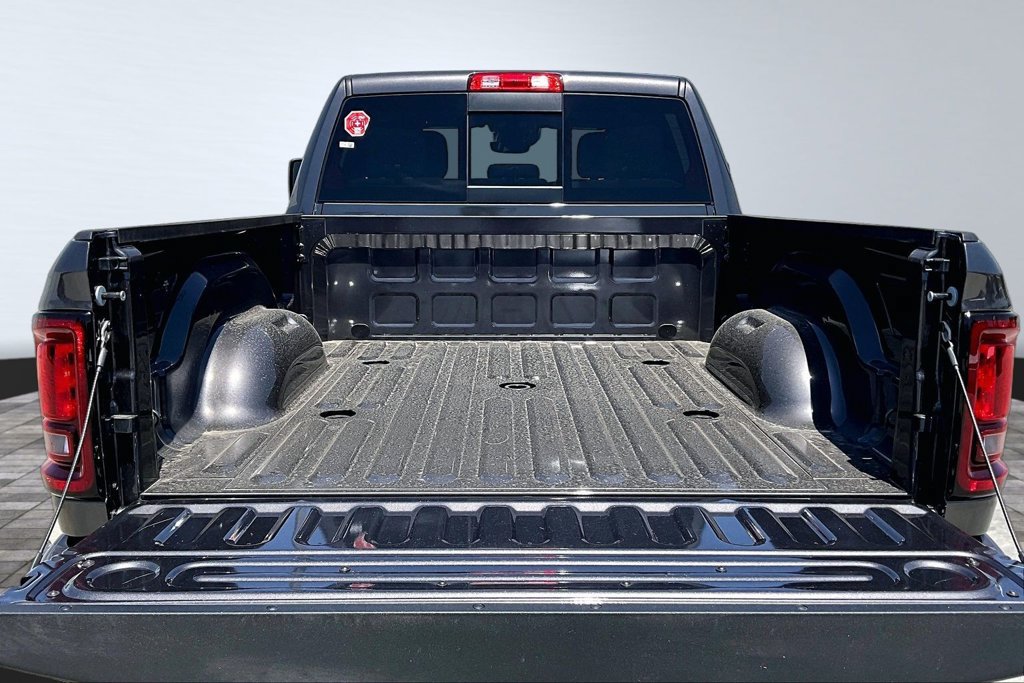 New 2026 RAM 2500 Tradesman AWD/4WD image 25