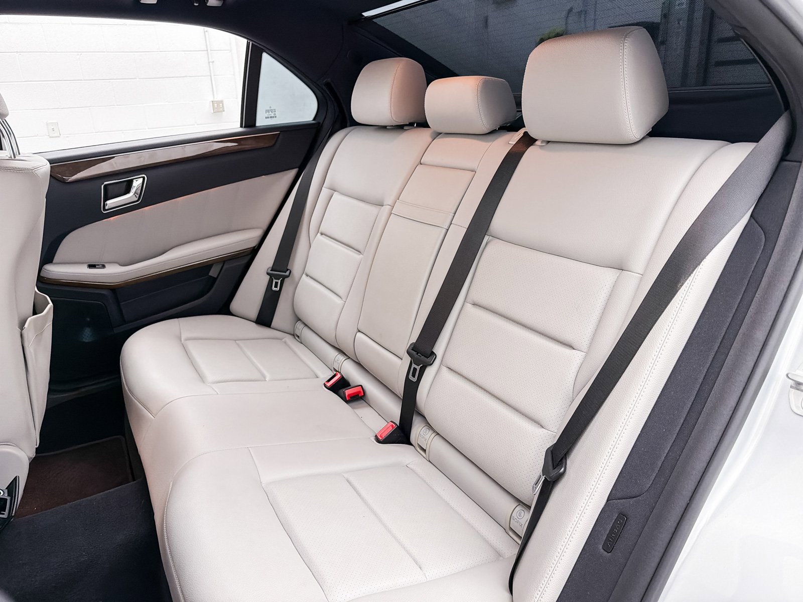 Used 2010 Mercedes-Benz E 350 Sedan image 20