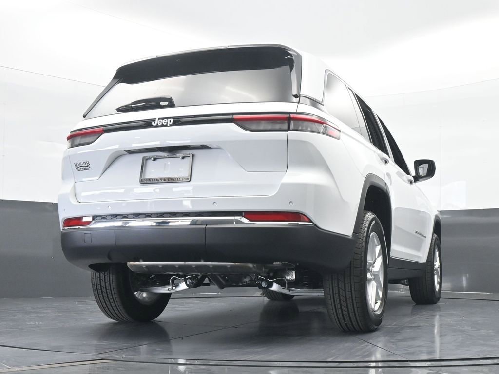 New 2025 Jeep Grand Cherokee Laredo RWD image 58