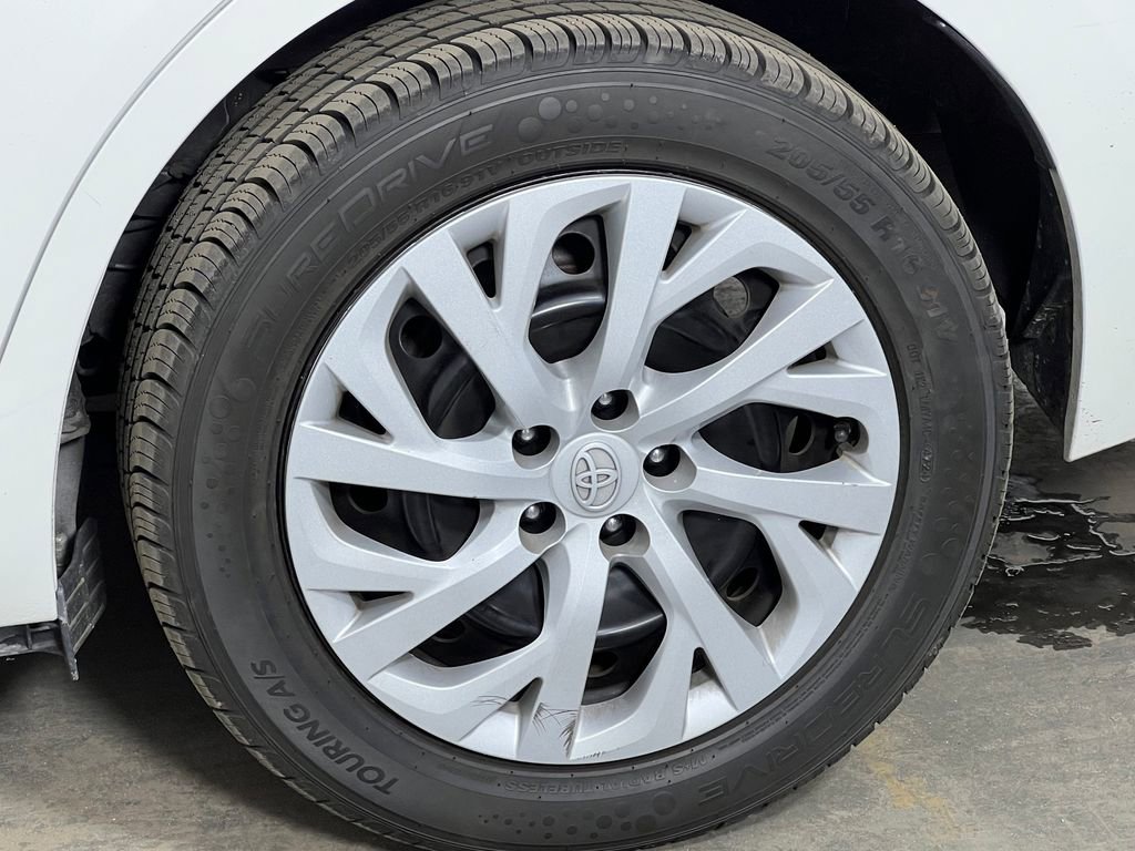 Used 2019 Toyota Corolla LE image 37