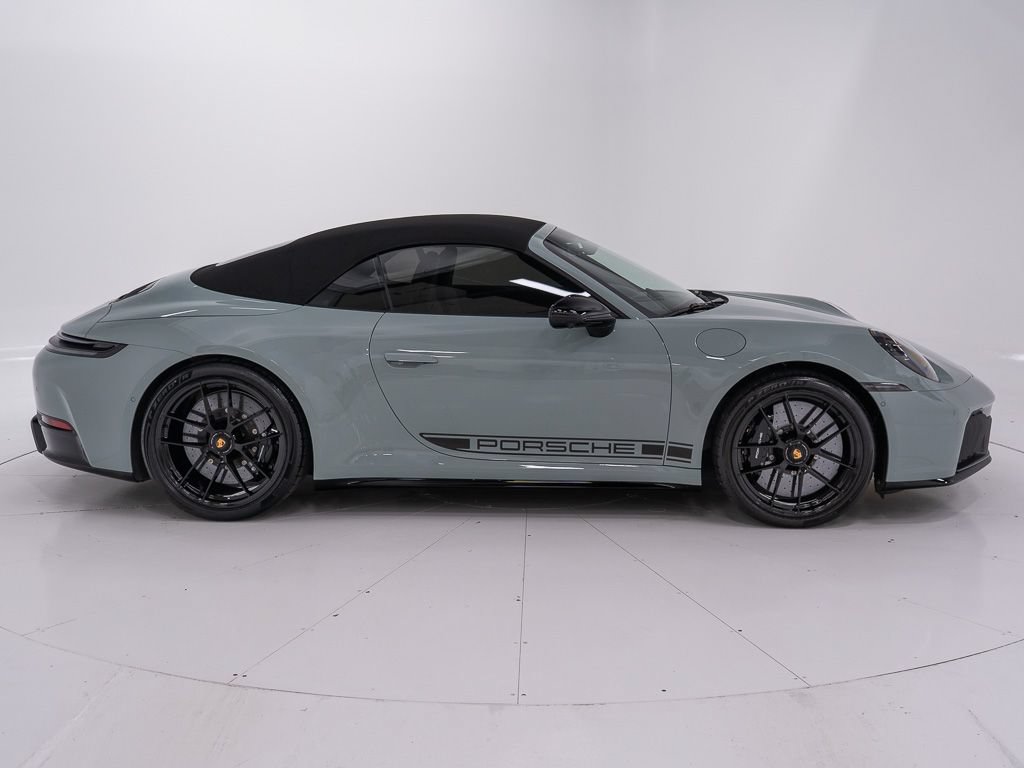 Used 2026 Porsche 911 Carrera GTS RWD image 15