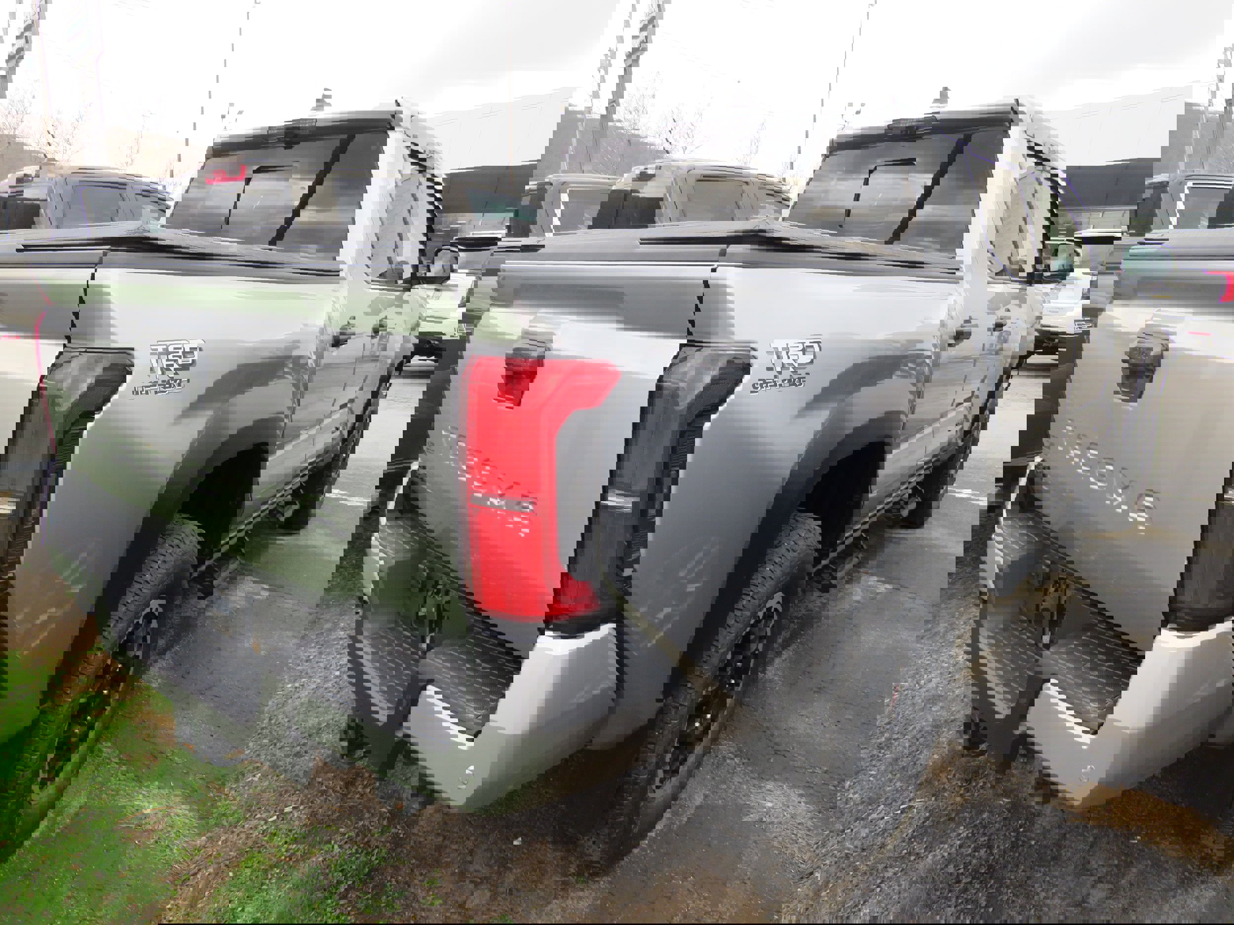 Used 2024 Toyota Tacoma TRD Off-Road w/ TRD Off Road Premium Package image 6