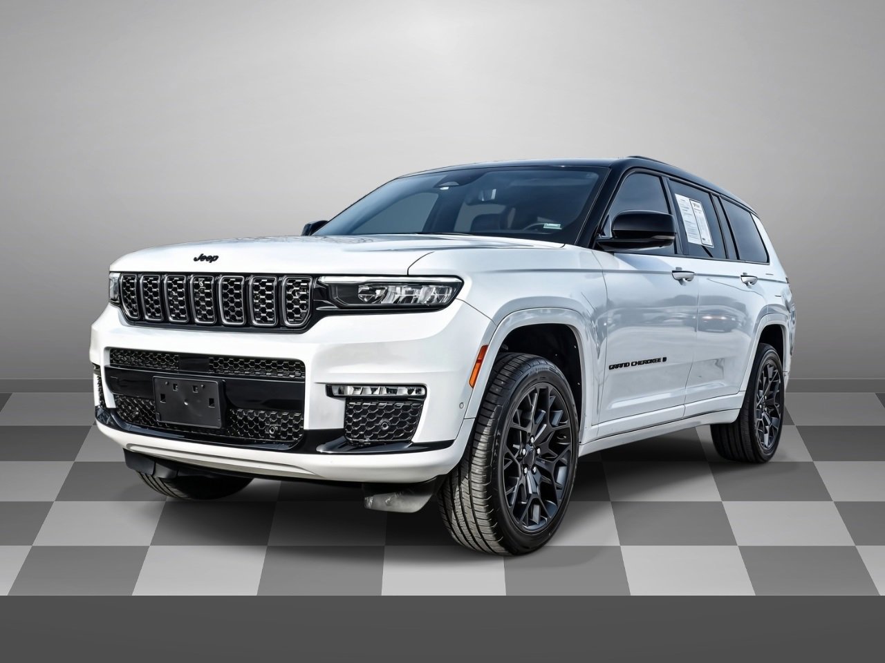 Used 2024 Jeep Grand Cherokee L Summit image 3