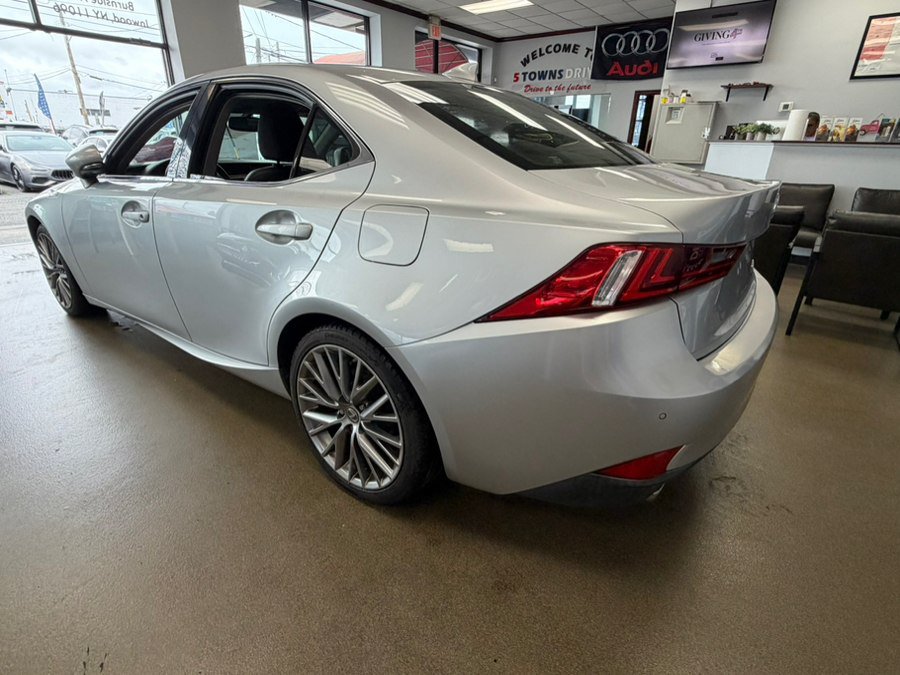 Used 2015 Lexus IS 250 w/ Premium Package RWD image 12