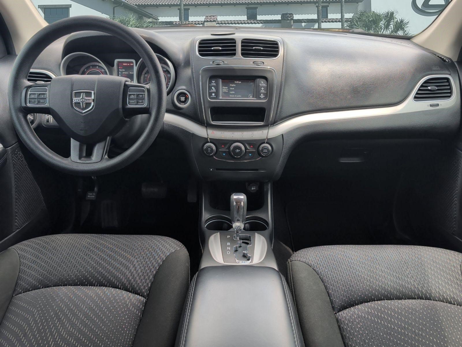 Used 2019 Dodge Journey SE FWD image 25