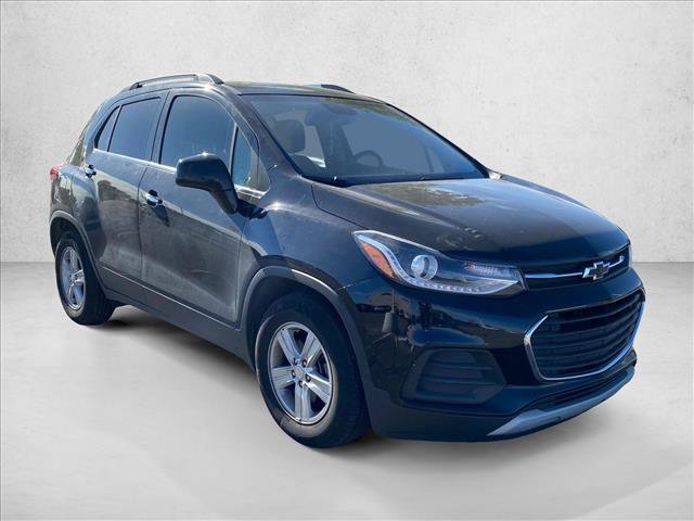 Used 2020 Chevrolet Trax LT w/ Driver Confidence Package FWD image 3