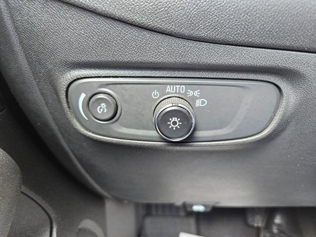 Used 2023 Chevrolet Equinox LT image 32