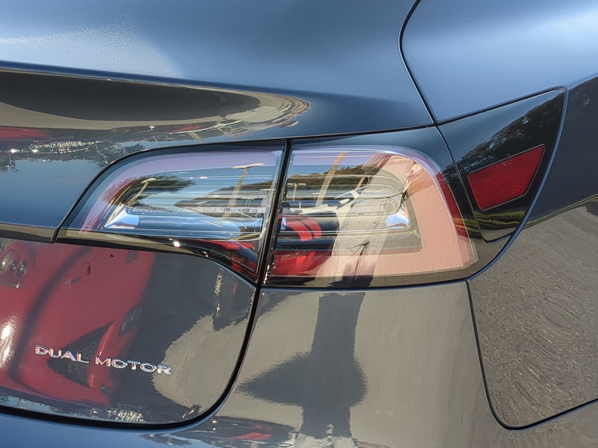 Used 2018 Tesla Model 3 Long Range image 37