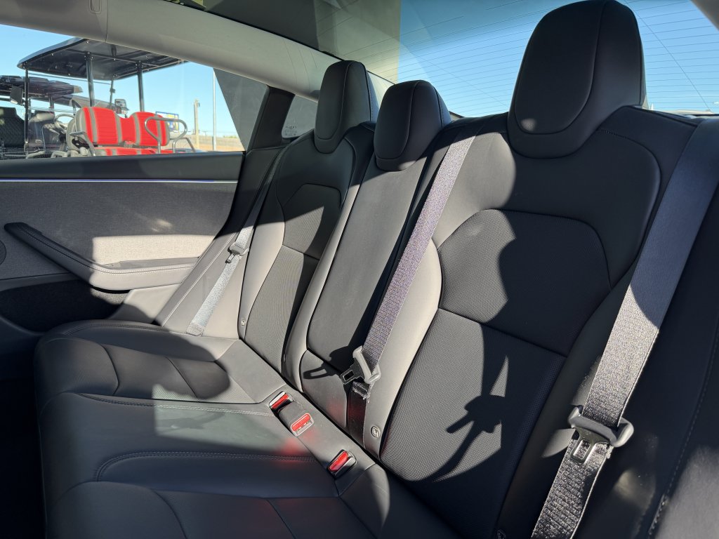 Used 2025 Tesla Model 3 Long Range RWD image 39