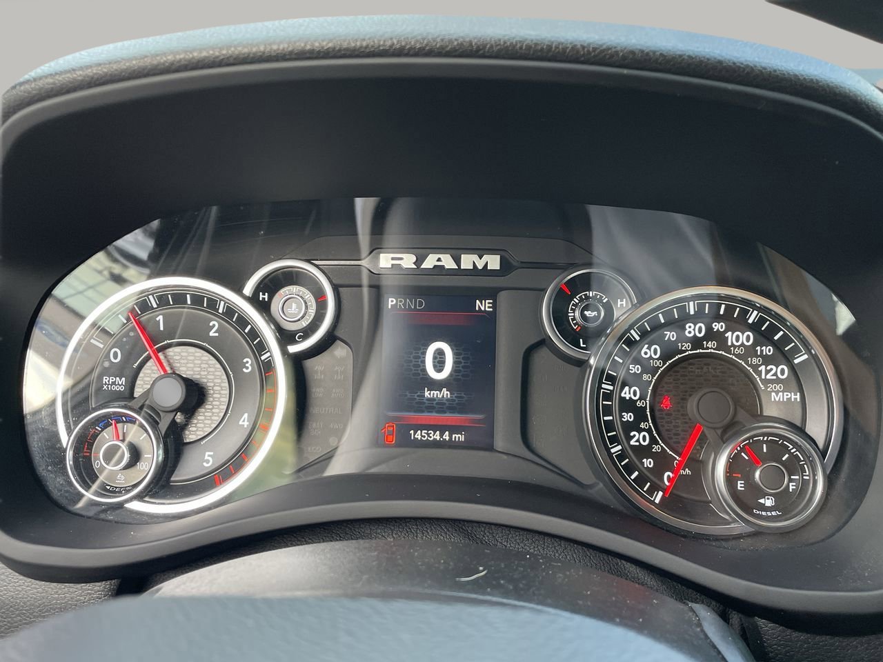 Used 2024 RAM 3500 Tradesman w/ Chrome Appearance Group image 32