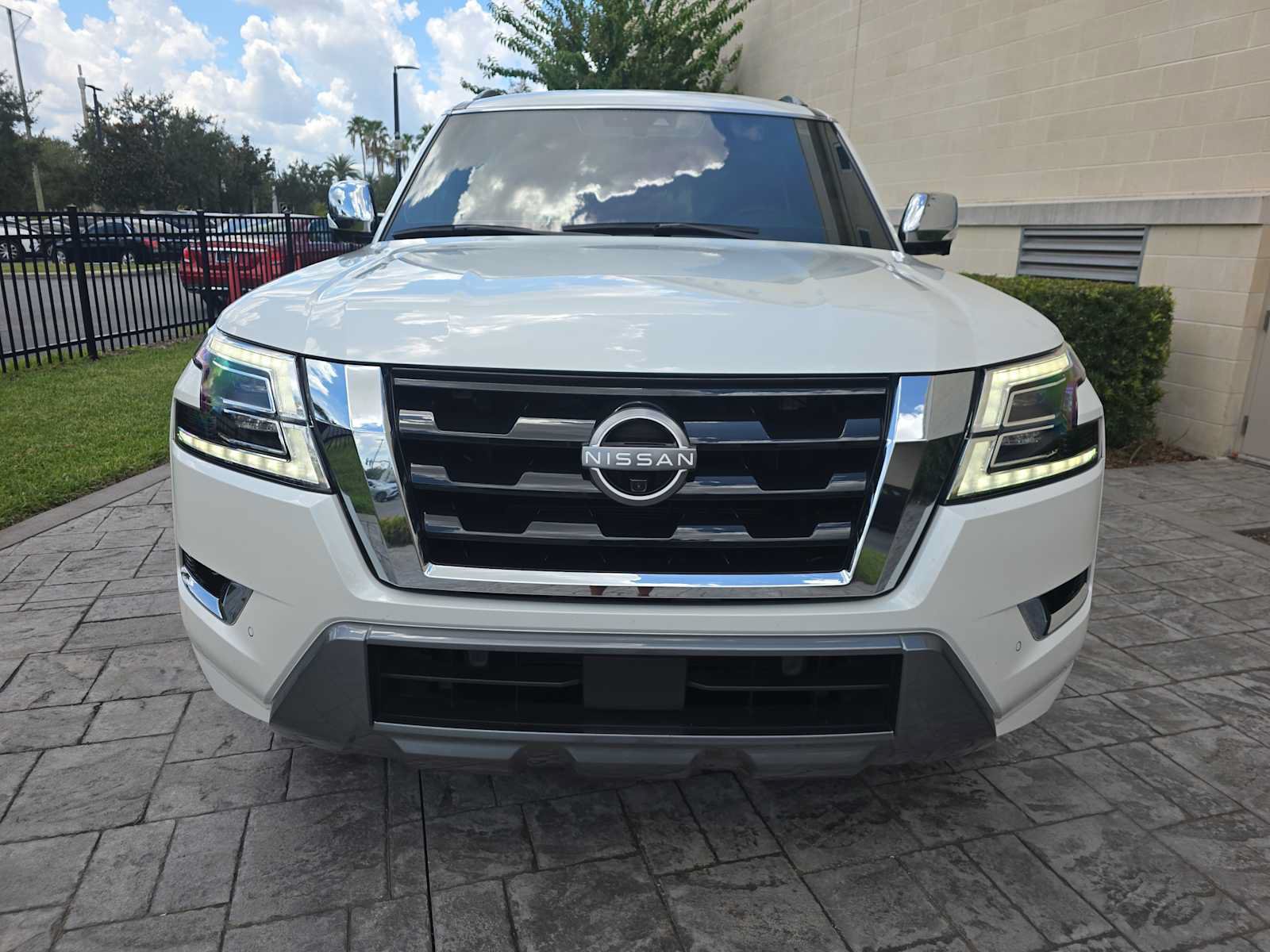 Used 2021 Nissan Armada Platinum w/ Captain's Chairs Package RWD image 2