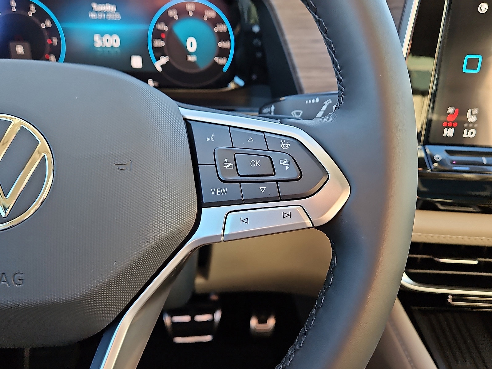 New 2026 Volkswagen Atlas SEL Premium R-Line image 20