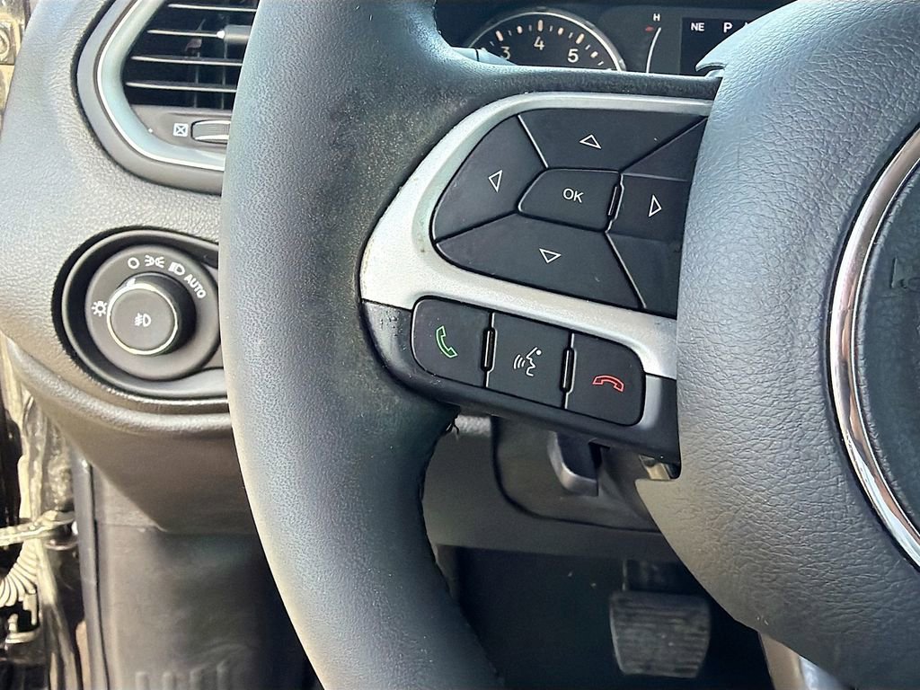 Used 2019 Jeep Renegade Latitude image 30