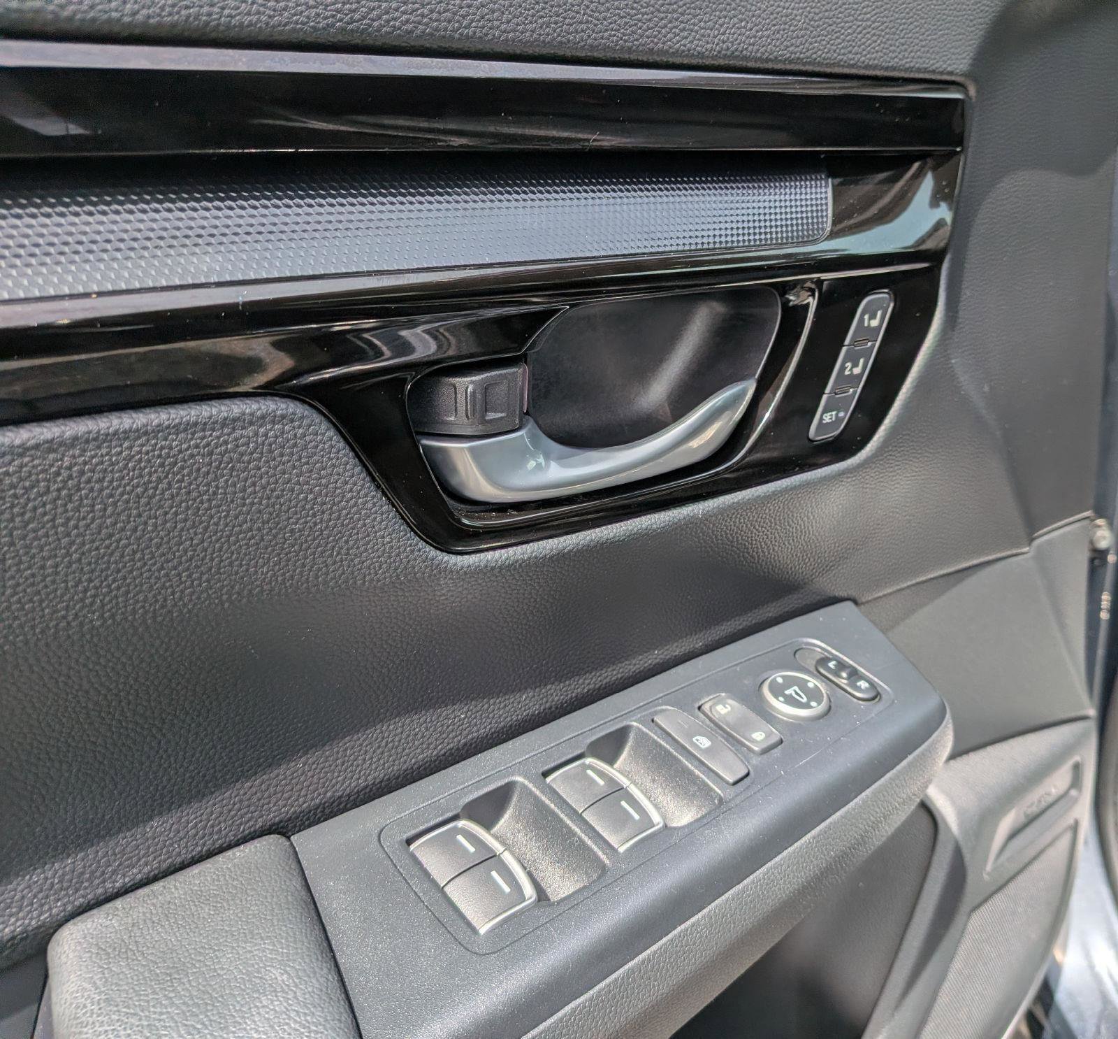 Used 2023 Honda CR-V EX-L image 12