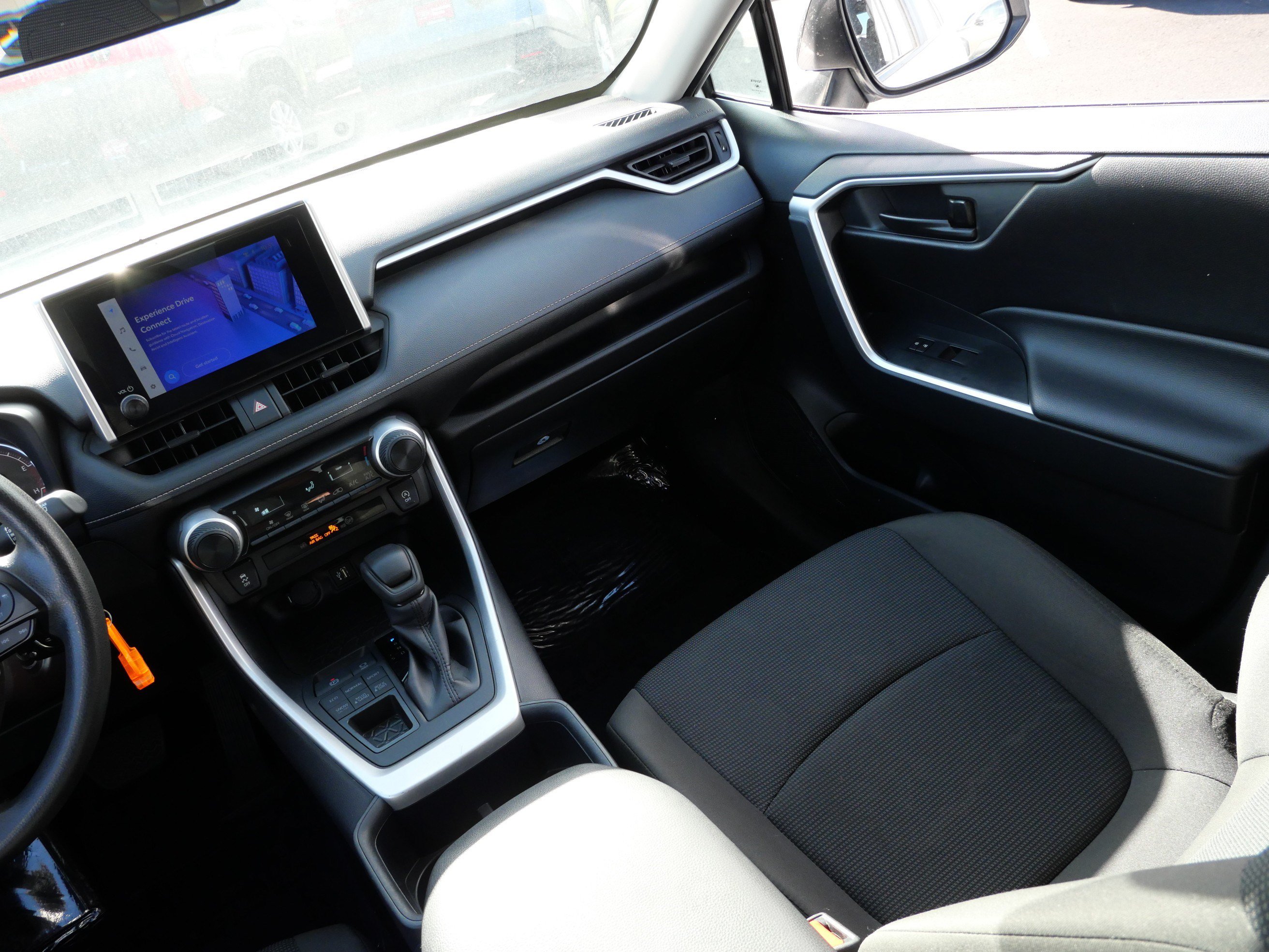 Certified 2025 Toyota RAV4 LE AWD/4WD image 11