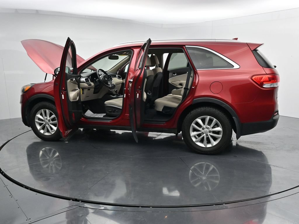 Used 2017 Kia Sorento AWD w/ LX Convenience Package image 42