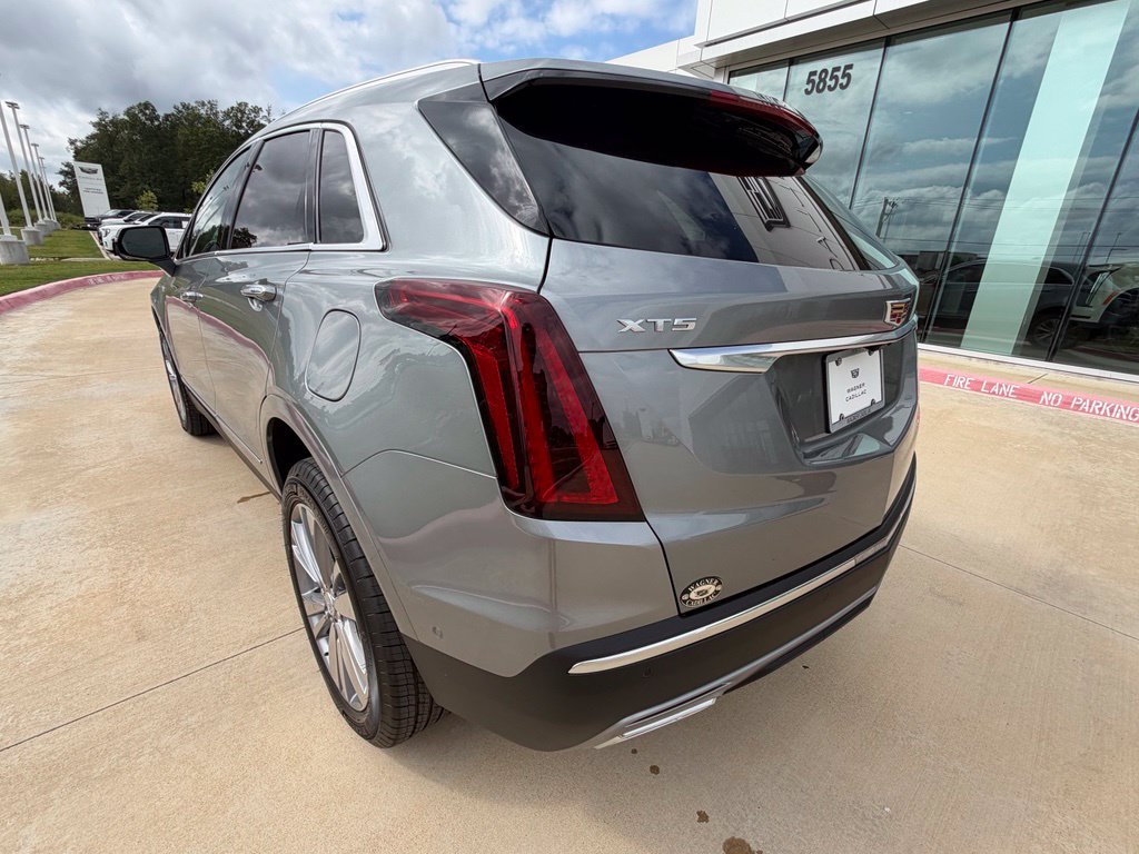 New 2026 Cadillac XT5 Premium Luxury w/ Driver Assist Package FWD image 3