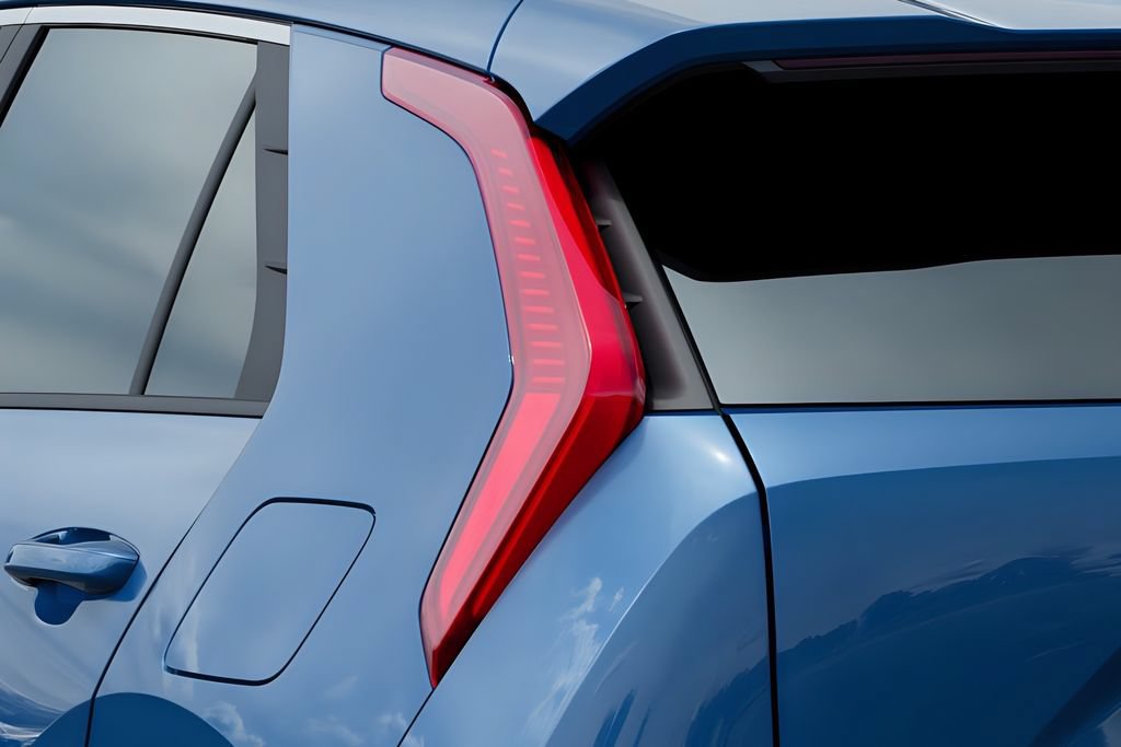 New 2026 Kia Niro EX FWD image 13