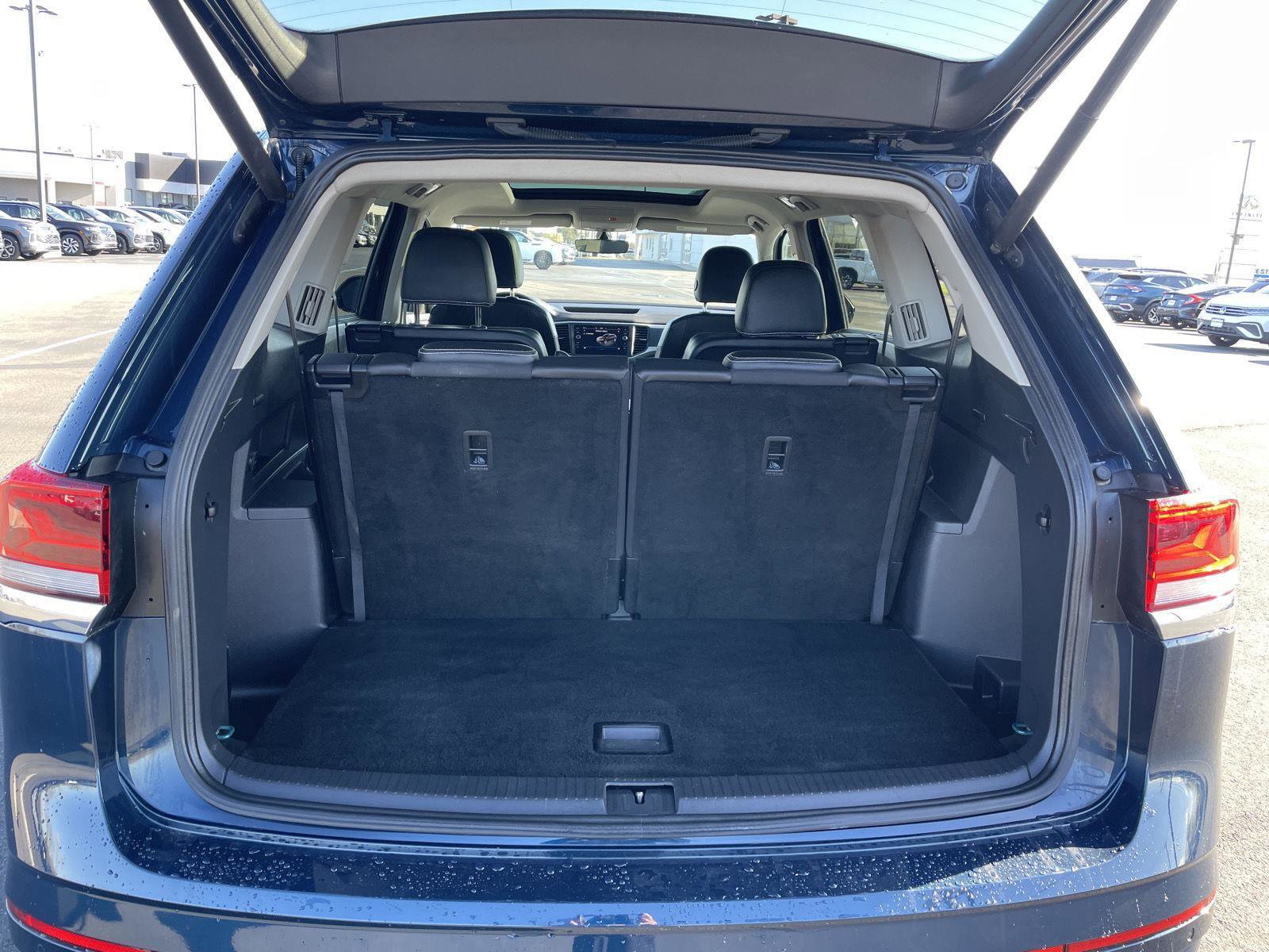 Used 2021 Volkswagen Atlas SE w/ Panoramic Sunroof Package AWD/4WD image 9