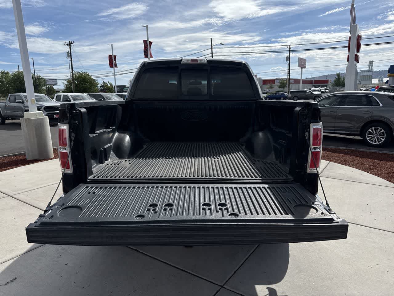 Used 2013 Ford F150 XLT w/ XLT Convenience Pkg AWD/4WD image 6