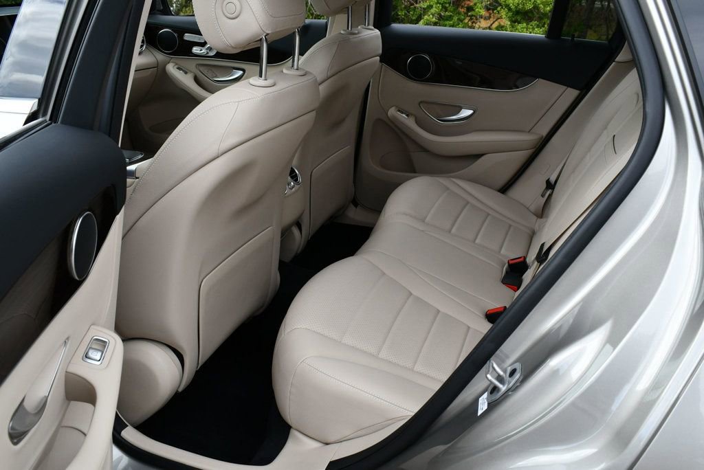 Used 2022 Mercedes-Benz GLC 300 image 15