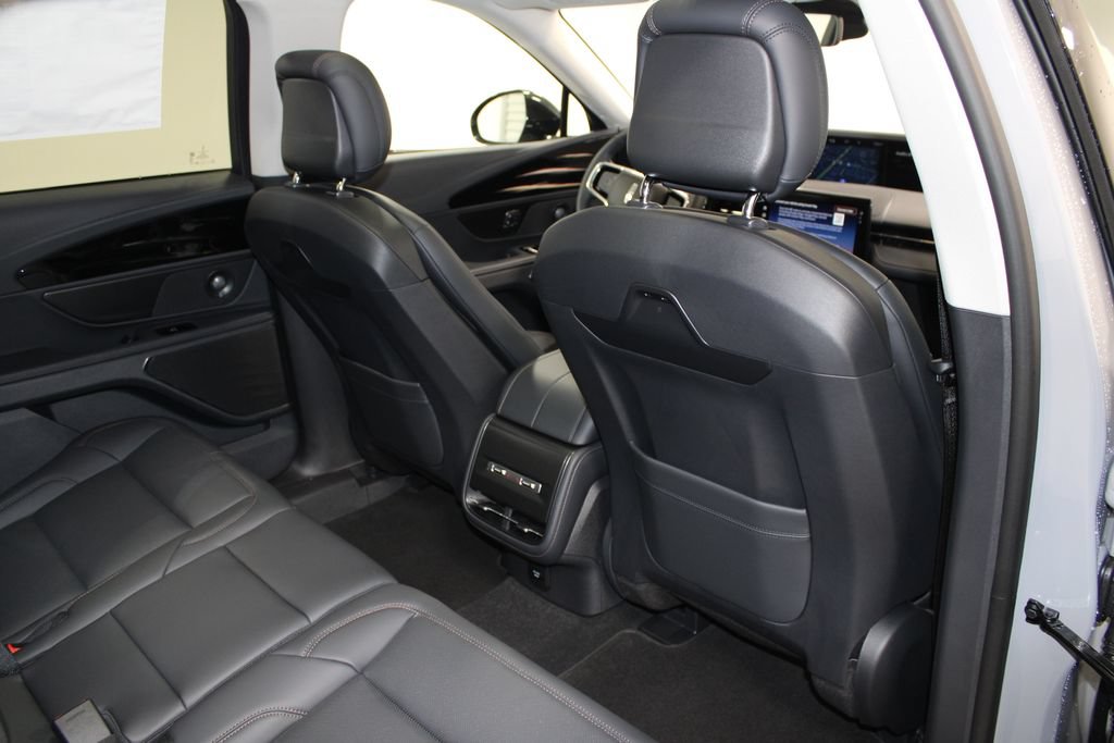 New 2026 Lincoln Nautilus Premier w/ Equipment Group 102A AWD/4WD image 30