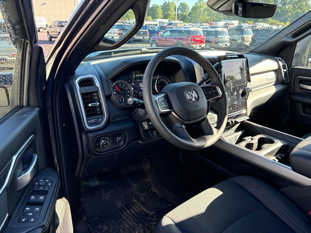 Used 2026 RAM 3500 Big Horn AWD/4WD image 7