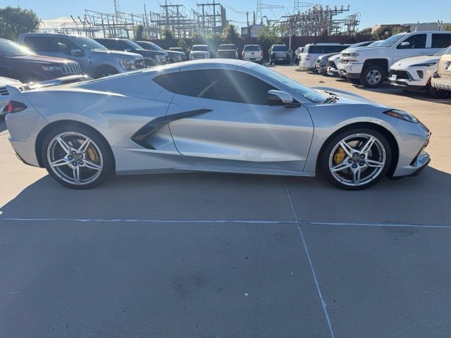 Used 2021 Chevrolet Corvette Stingray Preferred Cpe w/ Z51 Performance Package RWD image 6