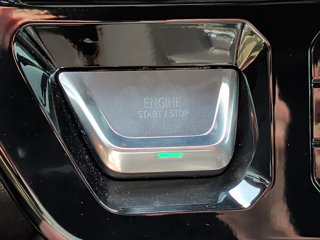 Used 2025 GMC Sierra 3500 AT4 w/ AT4 Premium Plus Package AWD/4WD image 26