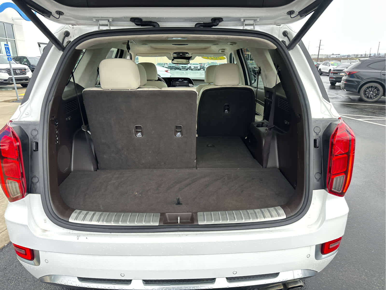 Used 2021 Hyundai Palisade Calligraphy image 60