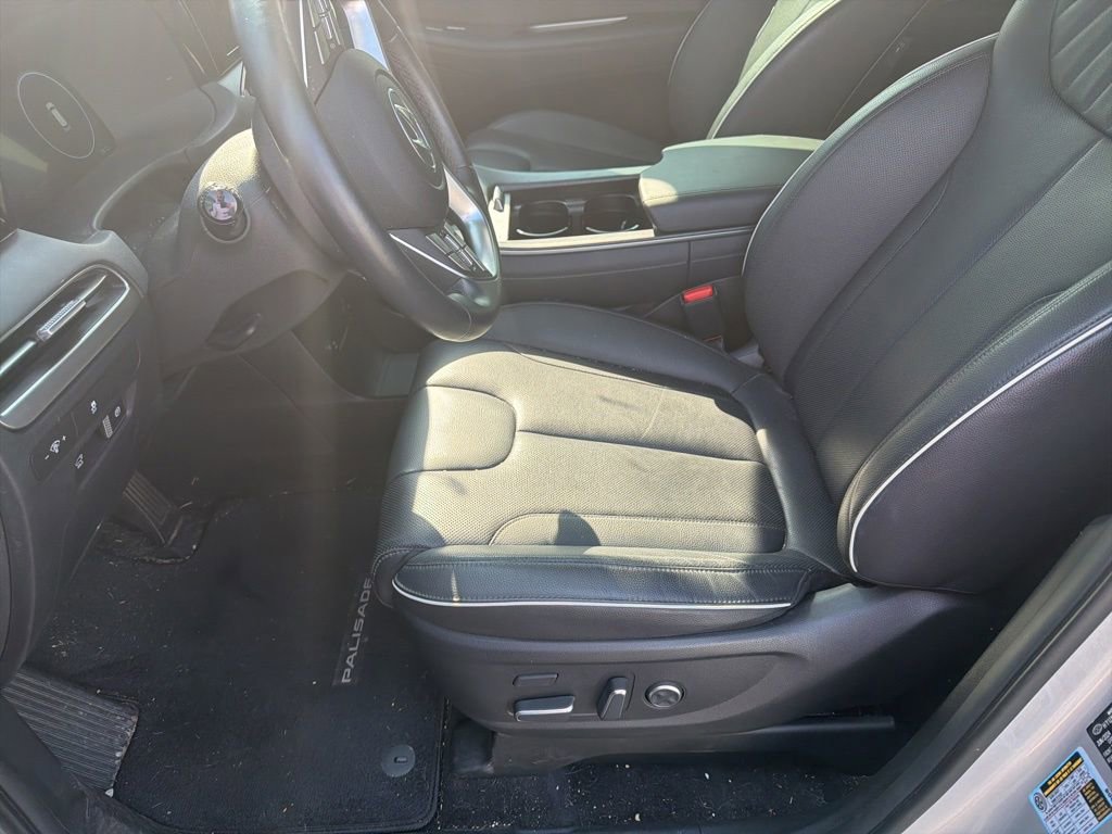 Used 2025 Hyundai Palisade Limited image 6